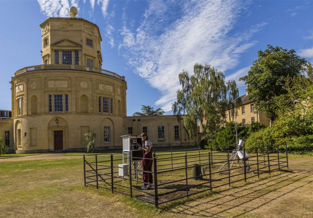 毎日「手作業」で200年以上気象観測を行なっている観測所がある