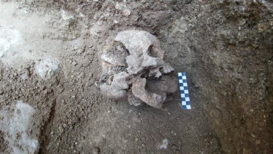 死体の口の中に石？ 古代ローマの墓地で発見された「ルニャーノの吸血鬼」