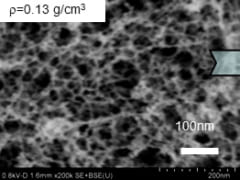 廃タイヤから新素材「ゴム製エアロゲル」の作製に初成功！超軽量で高耐久の画像 2/4