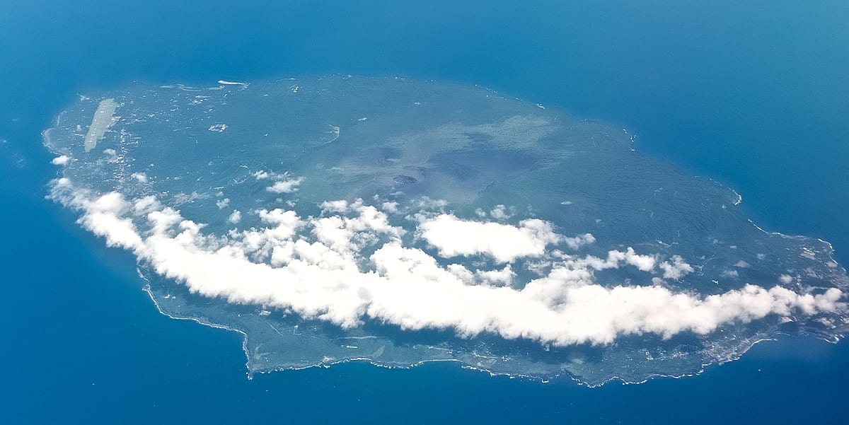 伊豆大島全景