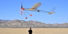 世界最大のゴム動力プロペラ飛行機を作ってみた