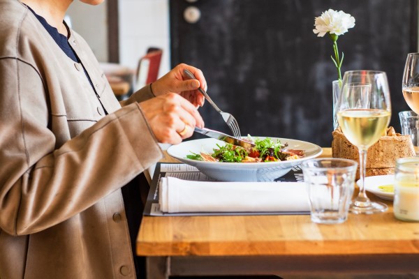 「いただきます」が食事にもたらす効果とは？