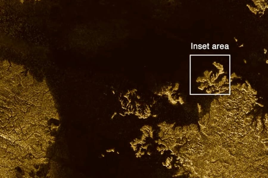 現れては消える？土星衛星タイタンの海に出現する「魔法の島」の正体とは？