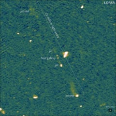 【天の川銀河140個分】観測史上最大のブラックホールジェットを発見！の画像 3/5