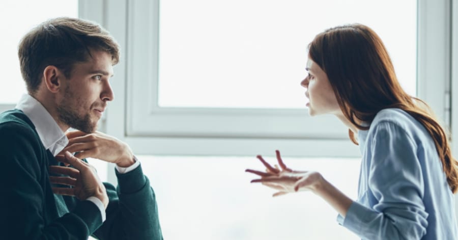 人は情報不足のときほど「自分の方が絶対に正しい!」と思い込みやすくなる - ナゾロジー