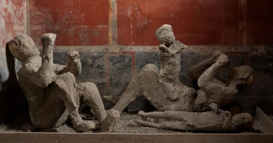 ポンペイの噴火から逃げる親子像、DNA鑑定したら赤の他人だった