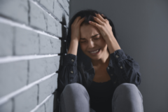 「被害者叩き」はなぜ起きる？人の中では因果応報の原理が歪んでいると判明！の画像 3/3