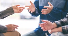 「ASDの人は方言を使わない」神経発達症から見える言語の不思議な特性の画像 1/2