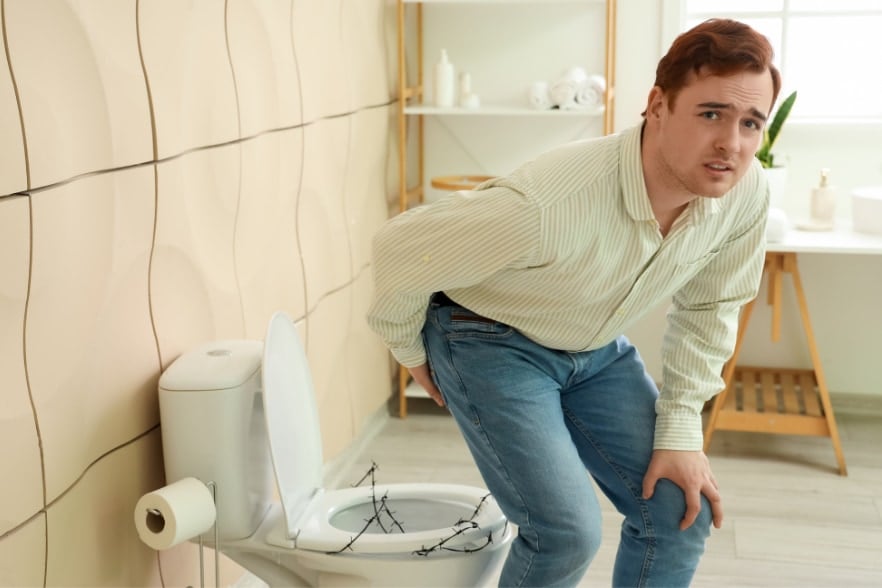 トイレでの”ある習慣”が痔のリスクを46%も高めると判明