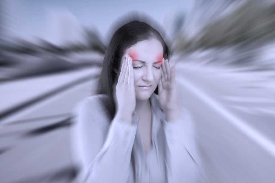  不快な「片頭痛の前兆」から解放してくれる頭痛薬が明らかに！