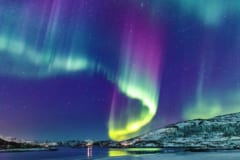 火星の夜空で「緑色のオーロラ」の観測に成功！地球とまったく違う形の画像 3/3
