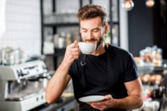 コーヒーを飲む習慣があると「カフェイン抜きでも認知機能が向上する」と判明の画像 3/3
