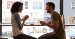 異性をオトすのに「有利な場所」と「不利な場所」があると判明！の画像 1/3