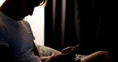 「就寝前に性的活動をすると睡眠の質が上がる」性科学と睡眠科学の画像 1/3