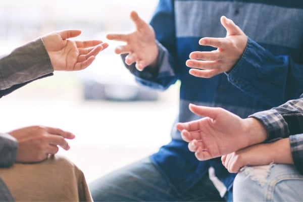 「ASDの人は方言を使わない」神経発達症から見える言語の不思議な特性
