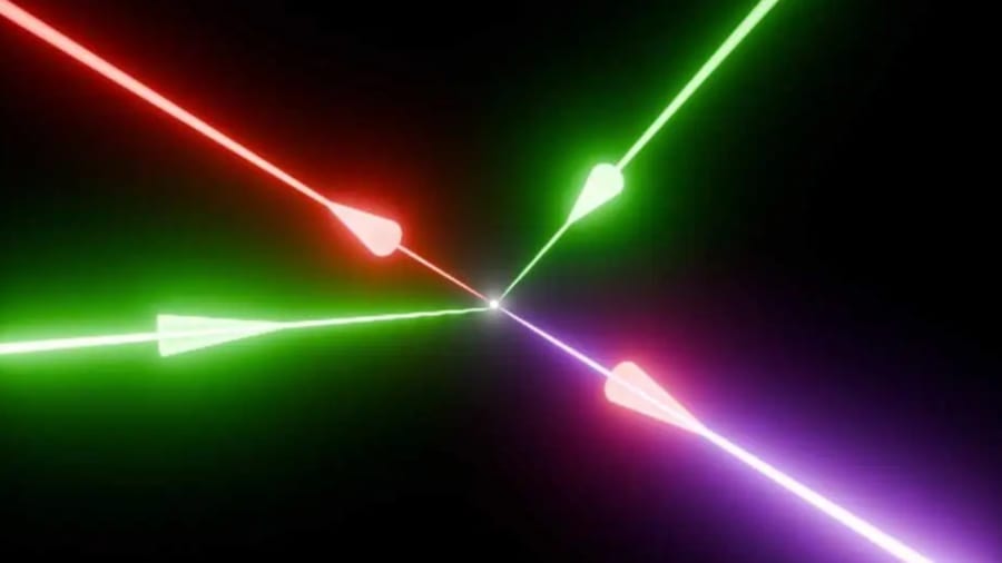 3本レーザーが“無”を照らすと真空が発光した