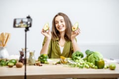 『私の1日の食事』動画の見過ぎで心が病む!?5つの悪影響と対策とはの画像 2/5