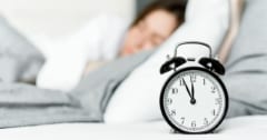 睡眠時間が長すぎると、逆に「死亡リスクが高まる」と判明の画像 1/3
