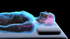 夢の世界とつながる新技術──レム睡眠中の人間とリアルタイム対話に成功の画像 1/4