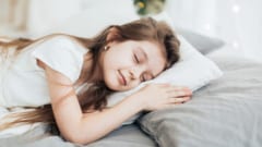 不眠症の治療には「セックス」が薬よりも効果的