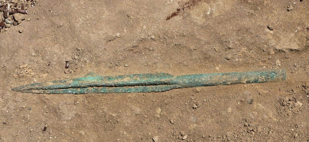 3800年前に埋葬された「身長2mの巨人兵」を発見、アゼルバイジャンの画像 4/5