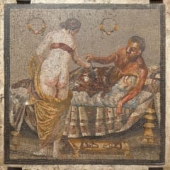 ナチスに盗まれ行方不明だった「官能的なモザイク画」、ついにローマに返還の画像 2/2