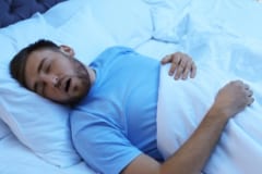 無呼吸症候群の重症化リスクは「週末の夜に最大47％高まる」と判明の画像 2/4