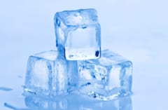 氷は曲げられると「電気を発生する」と判明の画像 2/3