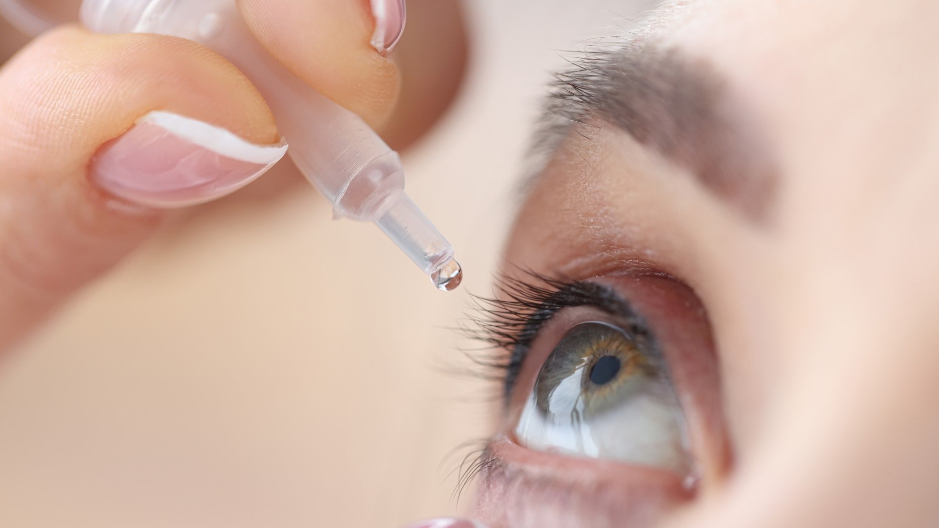 新しい目薬は老眼をたった1時間でよりシャープにする