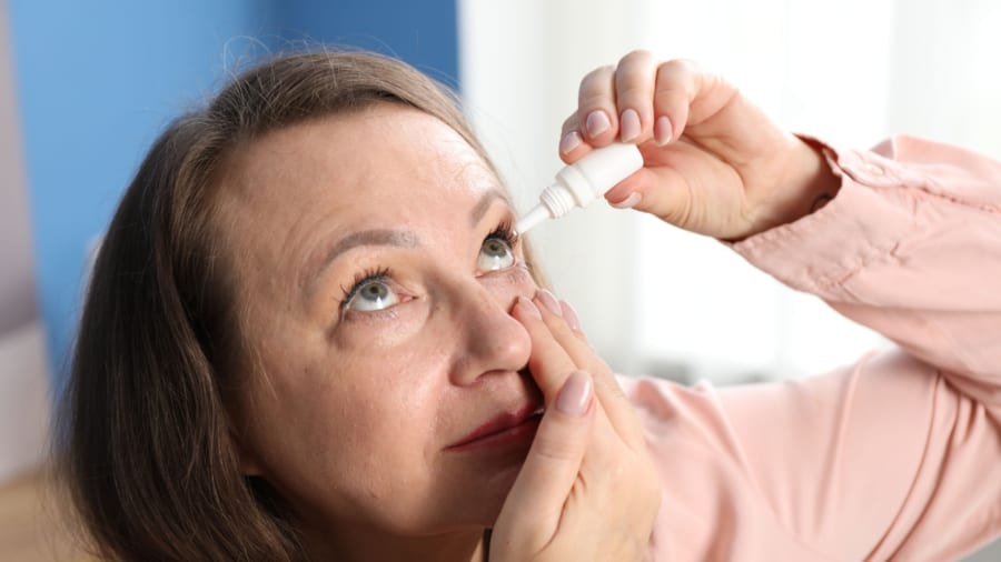 新しい目薬は老眼をたった1時間でよりシャープにする