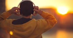 「17歳のとき聞いた音楽」が人生で最も深い意味を感じるの画像 1/2
