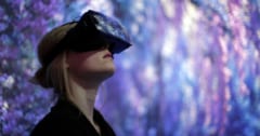 VR「幻覚剤」体験により、認知の柔軟性・創造性が高まる可能性の画像 1/1