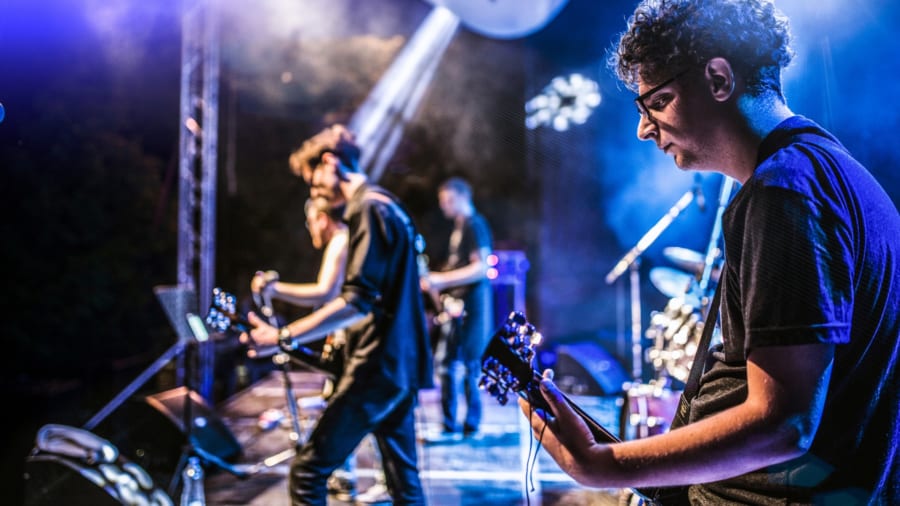 無名から有名になるだけで寿命が約5年縮む