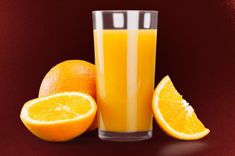オレンジジュースを飲むと1700個の遺伝子活性が変化すると判明――血圧・代謝・炎症にも関連