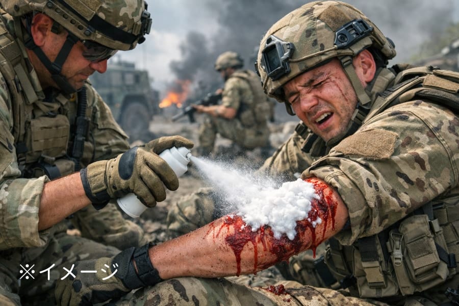 「1秒」で止血するスプレーを開発、戦場での人命救助に期待