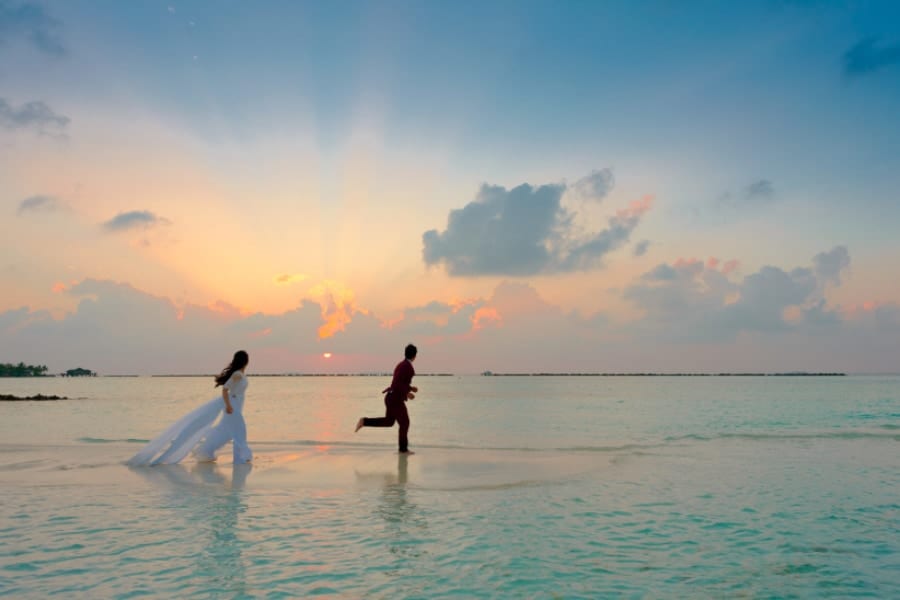 一生のうちに「情熱的な恋愛」に遭遇するのは何回？調査した結果…