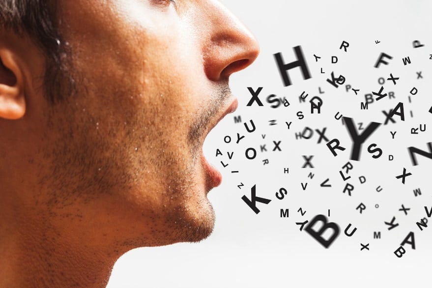 1日の会話量は「毎年338語」ずつ減少している