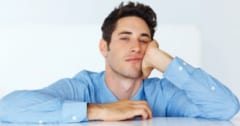 周囲から「退屈な人」と思われやすくなる心理的特徴とは？の画像 1/1