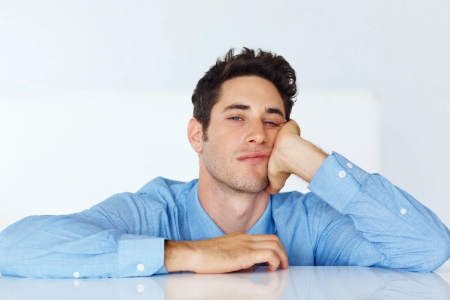 周囲から「退屈な人」と思われやすくなる心理的特徴とは？