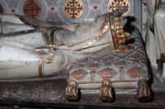 中世バルセロナの「王妃アリゼンダの墓」を開封し、遺骨を調査の画像 3/3
