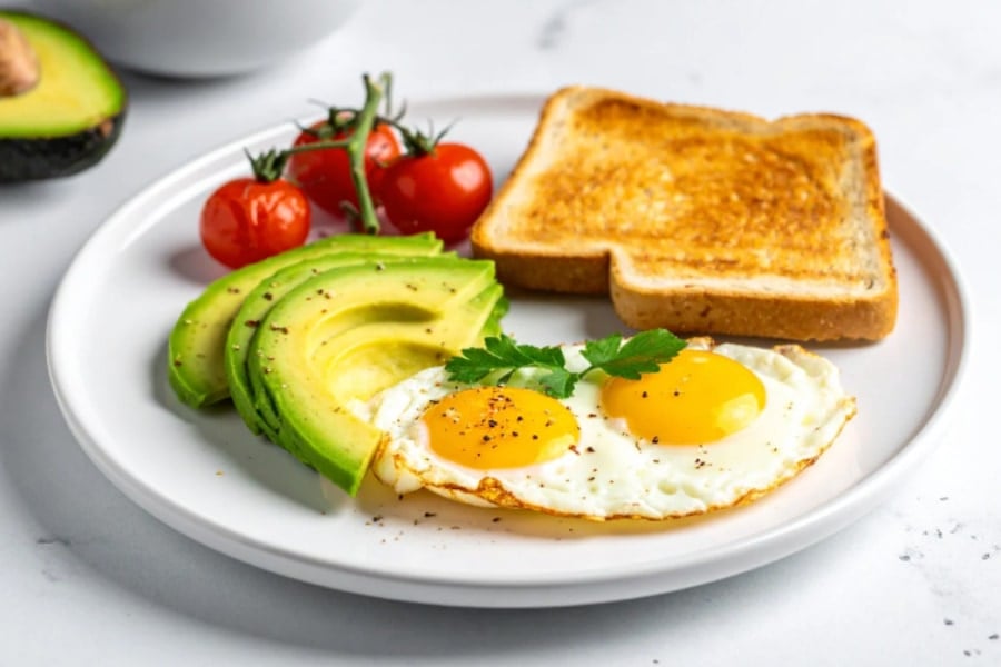 睡眠の質を高めたい人が食べるべき食品とは？