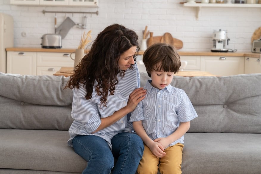 子どもの感情を“否定”する親の「9つの言葉」と寄り添うための「言い換え」