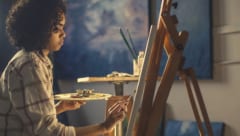 性格の暗い人ほど創作で成果を出す傾向、鍵は「自分で考え抜く癖」の画像 1/5