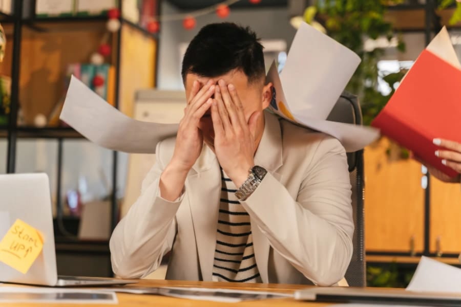 日本人のメンタル不調、年間4.8兆円の経済損失を生んでいた