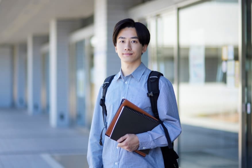 大学進学しても「性格は変わらない」と判明―ただし慎重さは身につく