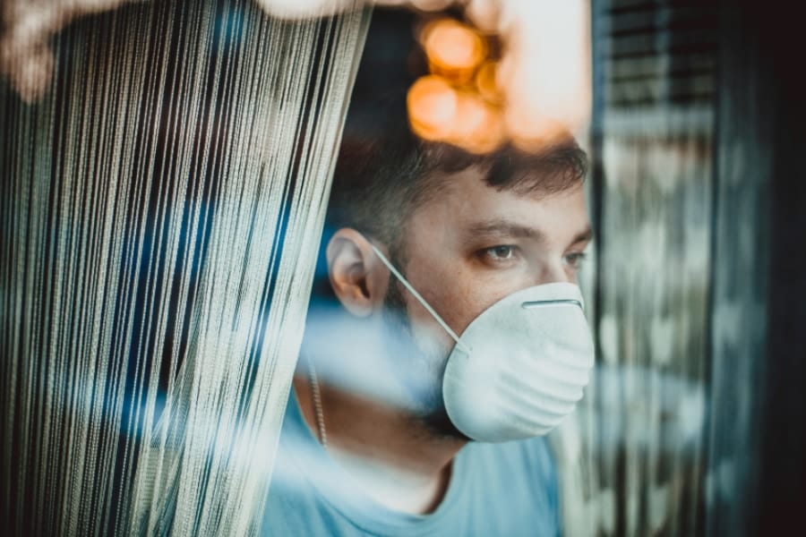 コロナ禍が人々の「脳の老化を加速」させていたと明らかに