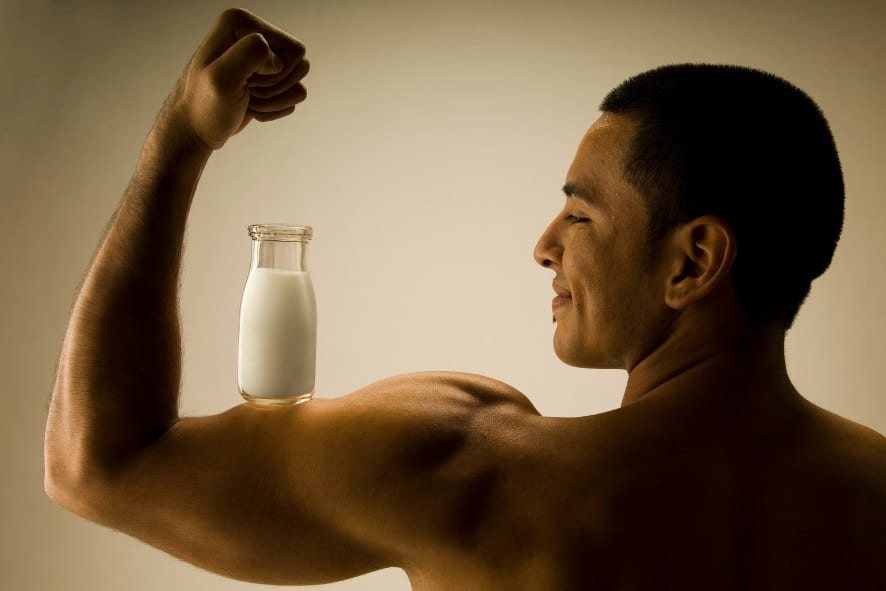 【科学的根拠なし】スーパーフードとして「母乳」が爆売れ！買い手はマッチョたち！