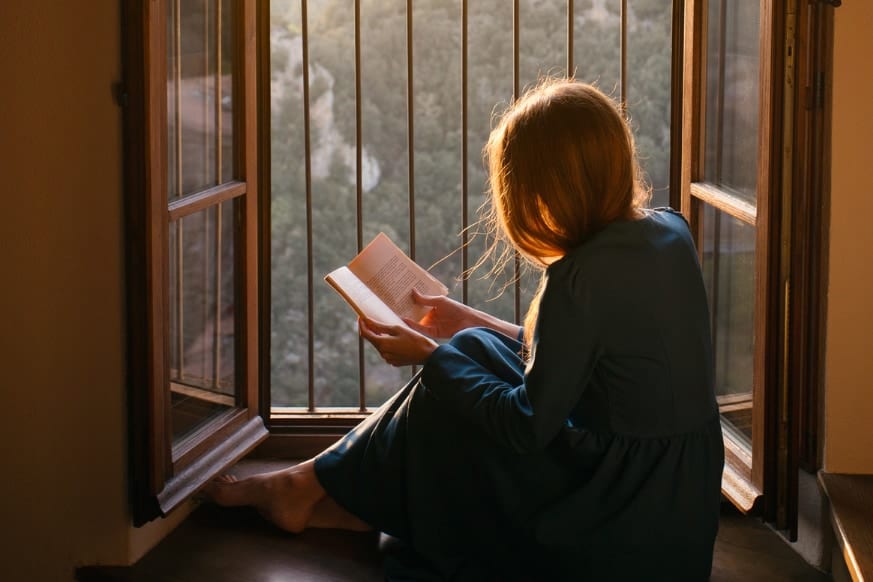 「趣味で毎日読書する人」が20年間で40%減っていた