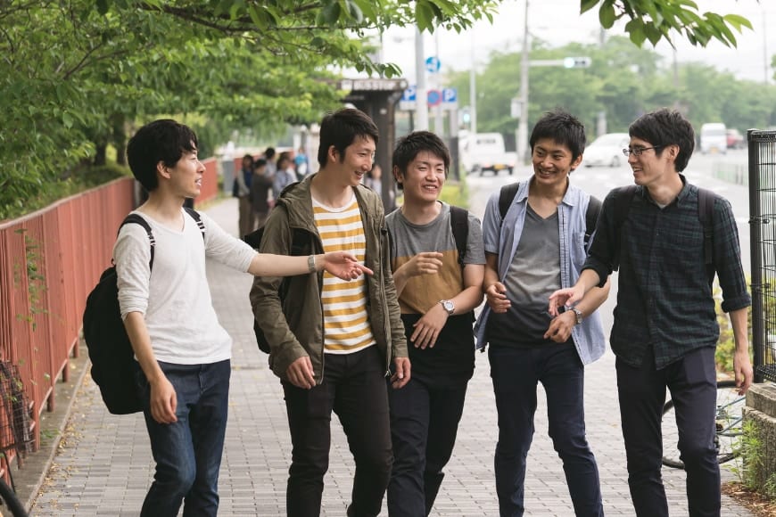 「講義を記録しない」「読書をしない」大学生が10～20％！読解力も低いと判明
