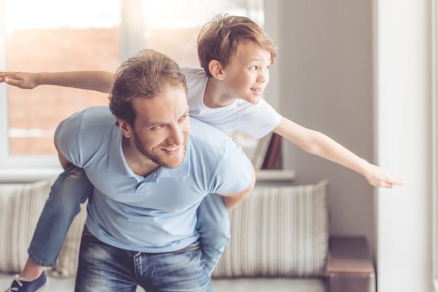 父親になるとテストステロンが何年も低下、「良い父親」になるのかも